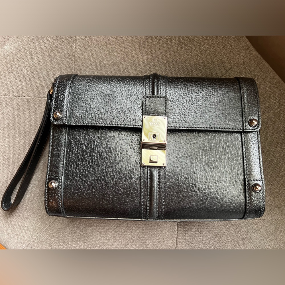 Gucci Mens black handbag with key